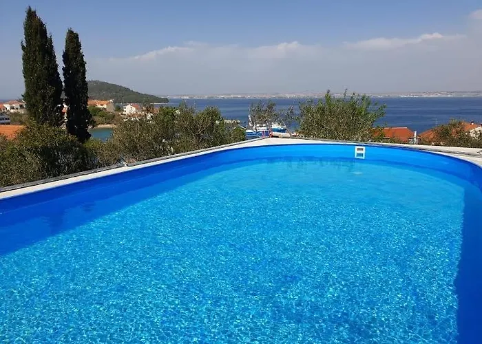 In With Sea View, Balcony, Air Conditioning, Wi-fi * Кали