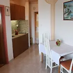 In With Sea View, Balcony, Air Conditioning, Wi-fi