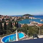 Apartament In With Sea View, Balcony, Air Conditioning, Wi-fi *