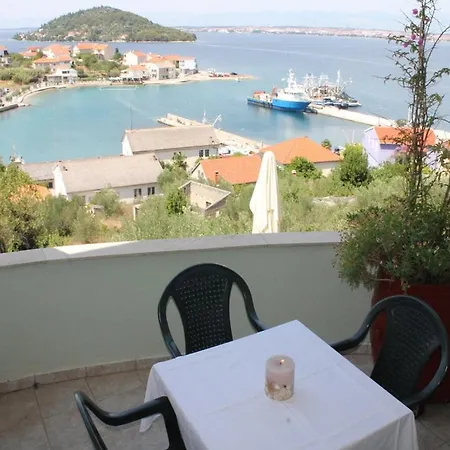 In With Sea View, Balcony, Air Conditioning, Wi-fi * Kali