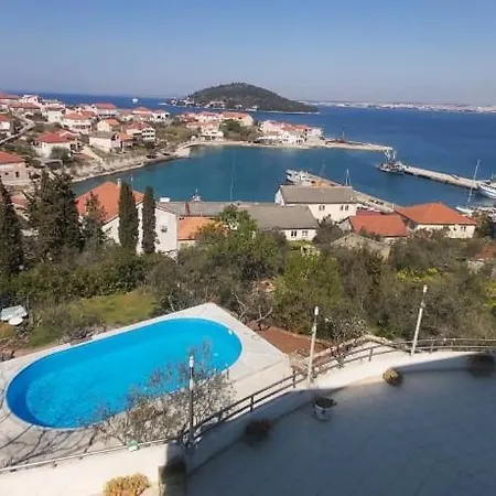 In With Sea View, Balcony, Air Conditioning, Wi-fi