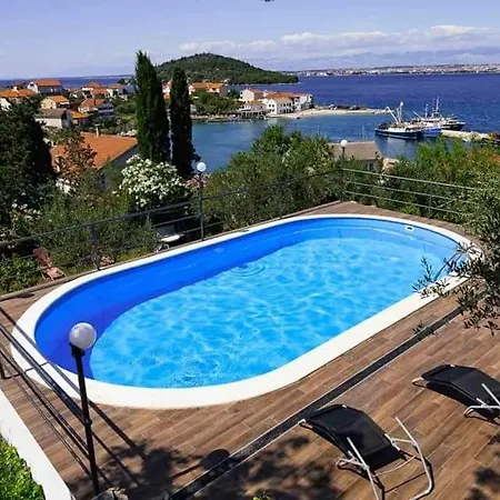 Apartament In With Sea View, Balcony, Air Conditioning, Wi-fi *