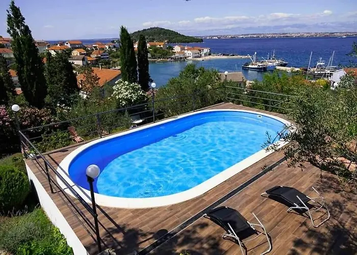 Apartman In With Sea View, Balcony, Air Conditioning, Wi-fi *