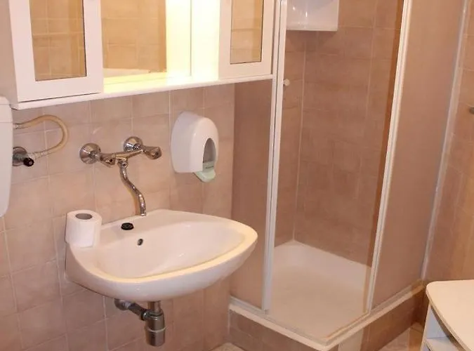 In With Sea View, Balcony, Air Conditioning, Wi-fi * Kali